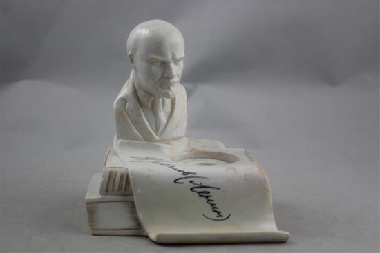A bust of Lenin porcelain propagada inkstand, after a design by Natalia Danko, The State Porcelain Factory, Petrograd circa 1930, 14.5c